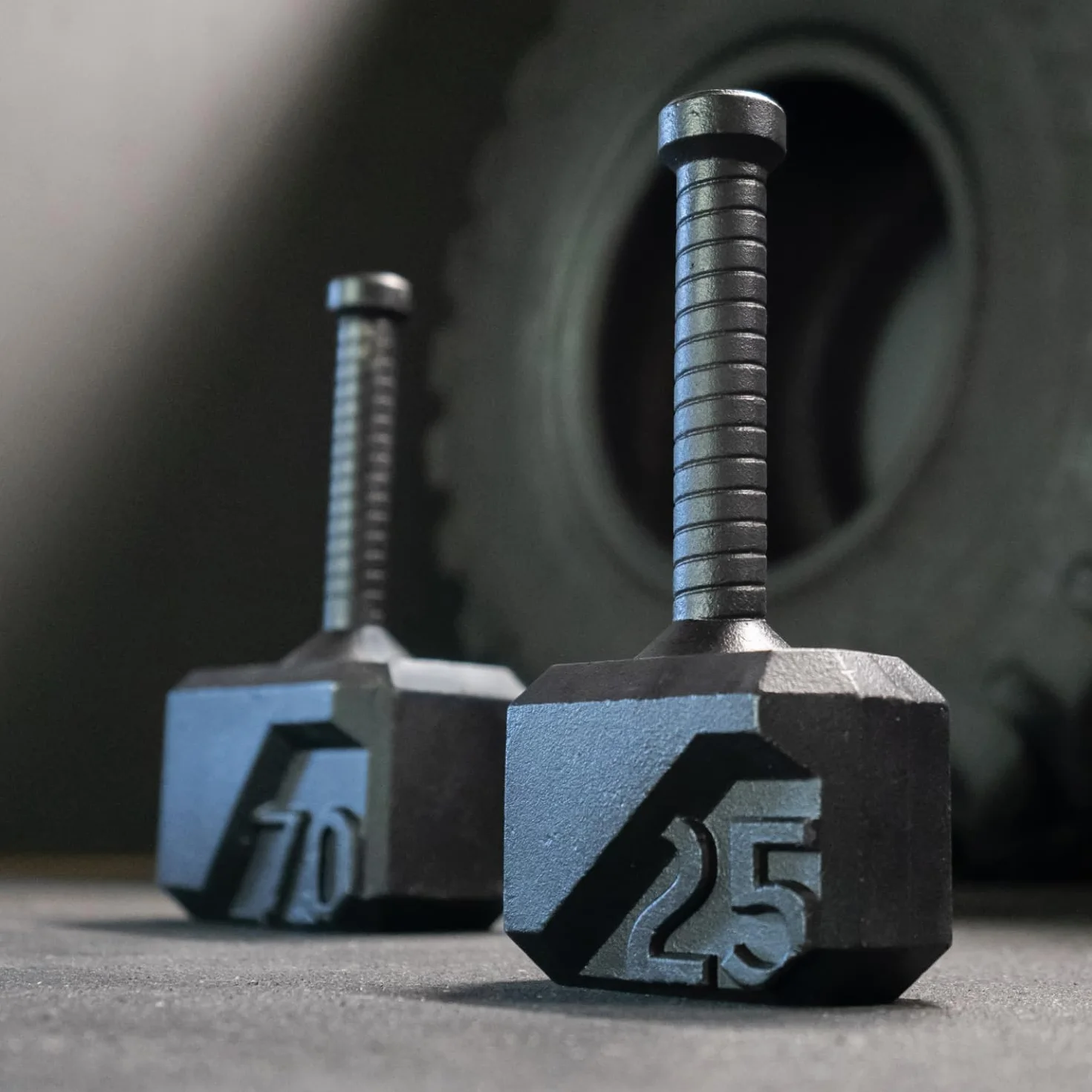 Tribe WOD Hammer Kettlebell 11 kg – sprzęt do treningu crossowego do budowy mięśni, treningu cardio, ciężarki dla kobiet i mężczyzn