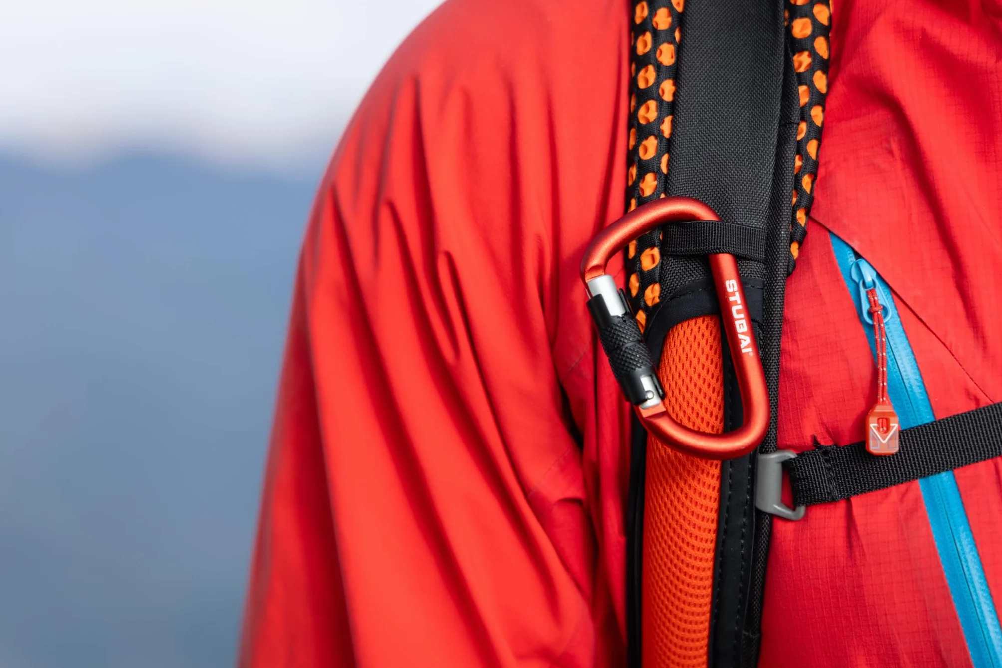 SUMMIT LIGHT Xi1 Klettersteig-Set, Sonderedition ohne Metallrastpunkt, inkl. 2x Summit Light Karabiner (1x Rot & 1x Schwarz)