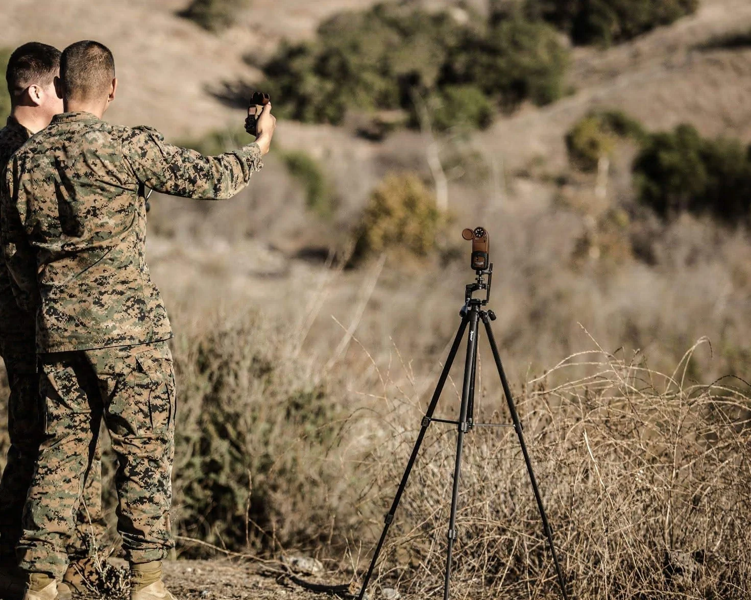 Kestrel Elite miernik pogodowy z technologią Applied Ballistics i łącznością