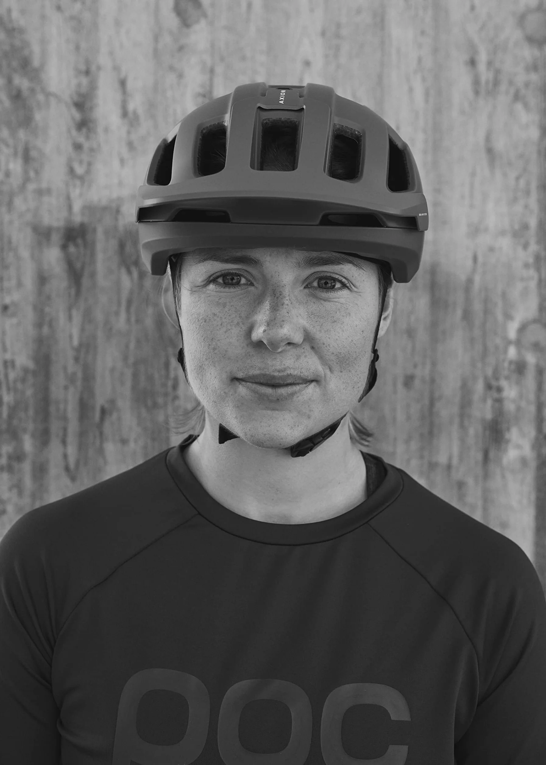POC Axion Race MIPS Kask rowerowy z technologią ochronną