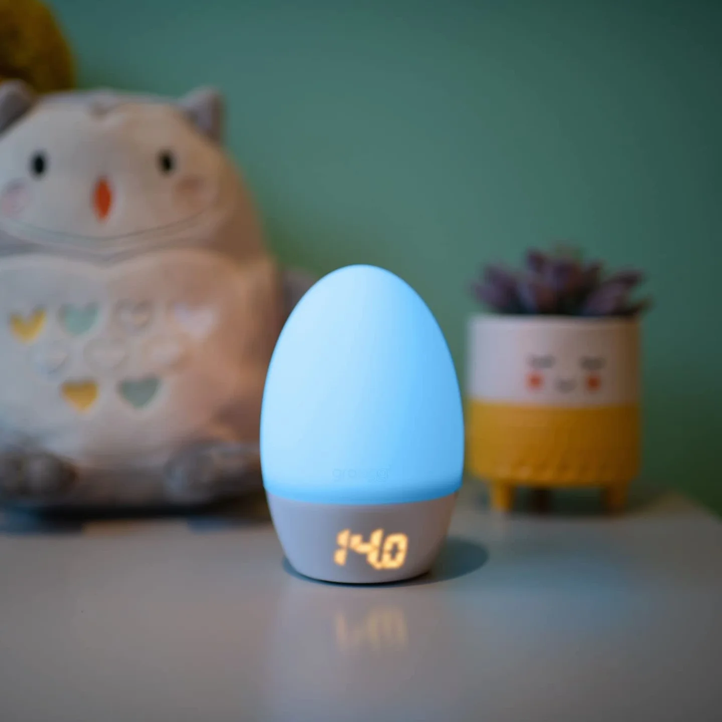 Tommee Tippee GroEgg2 Digital Colour Changing Room Thermometer and Night Light, USB Powered