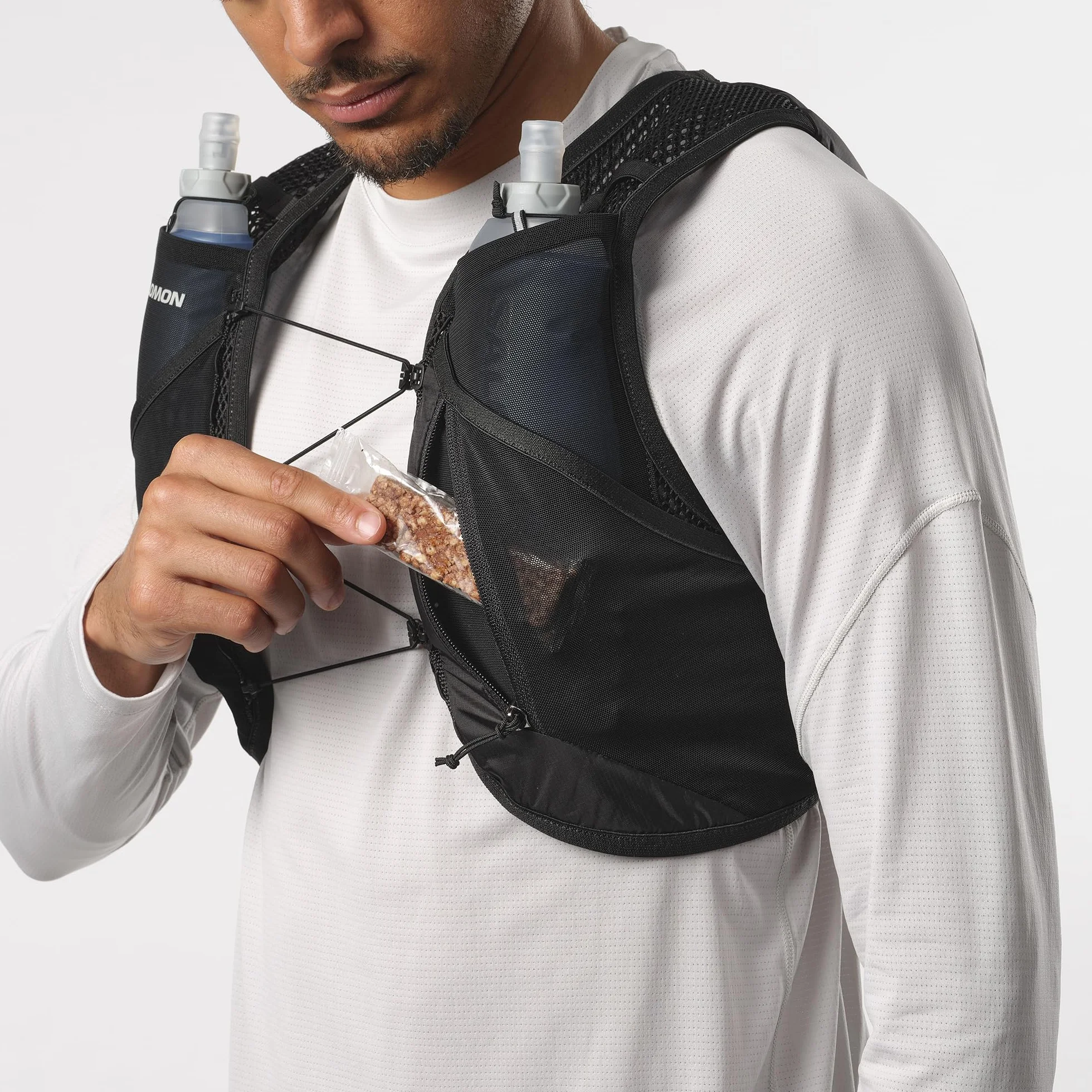 Salomon Active Skin 4 kamizelka nawadniająca do biegania 4 l czarna M