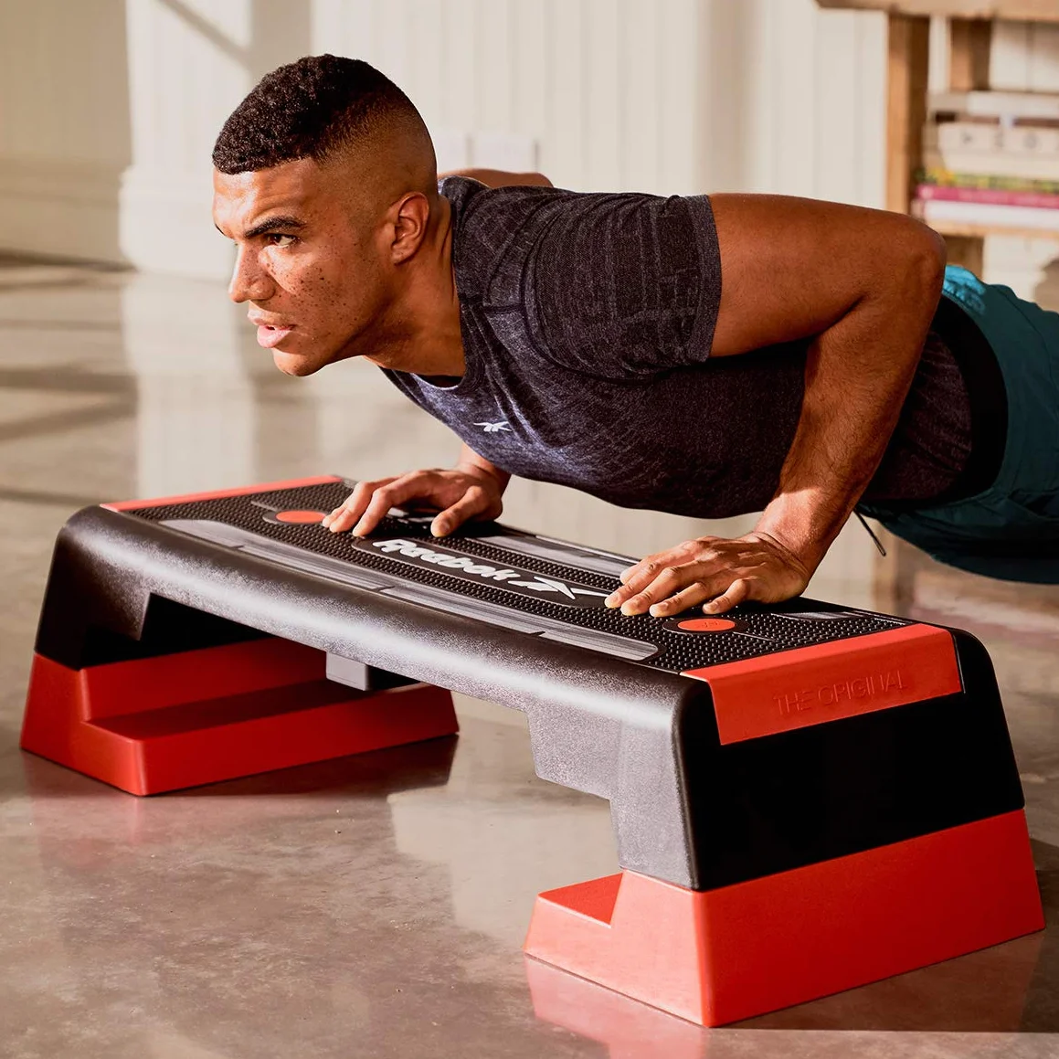 Reebok Step Bluetooth 2021 Czarny Czerwony 102 x 38.5 x 25 cm