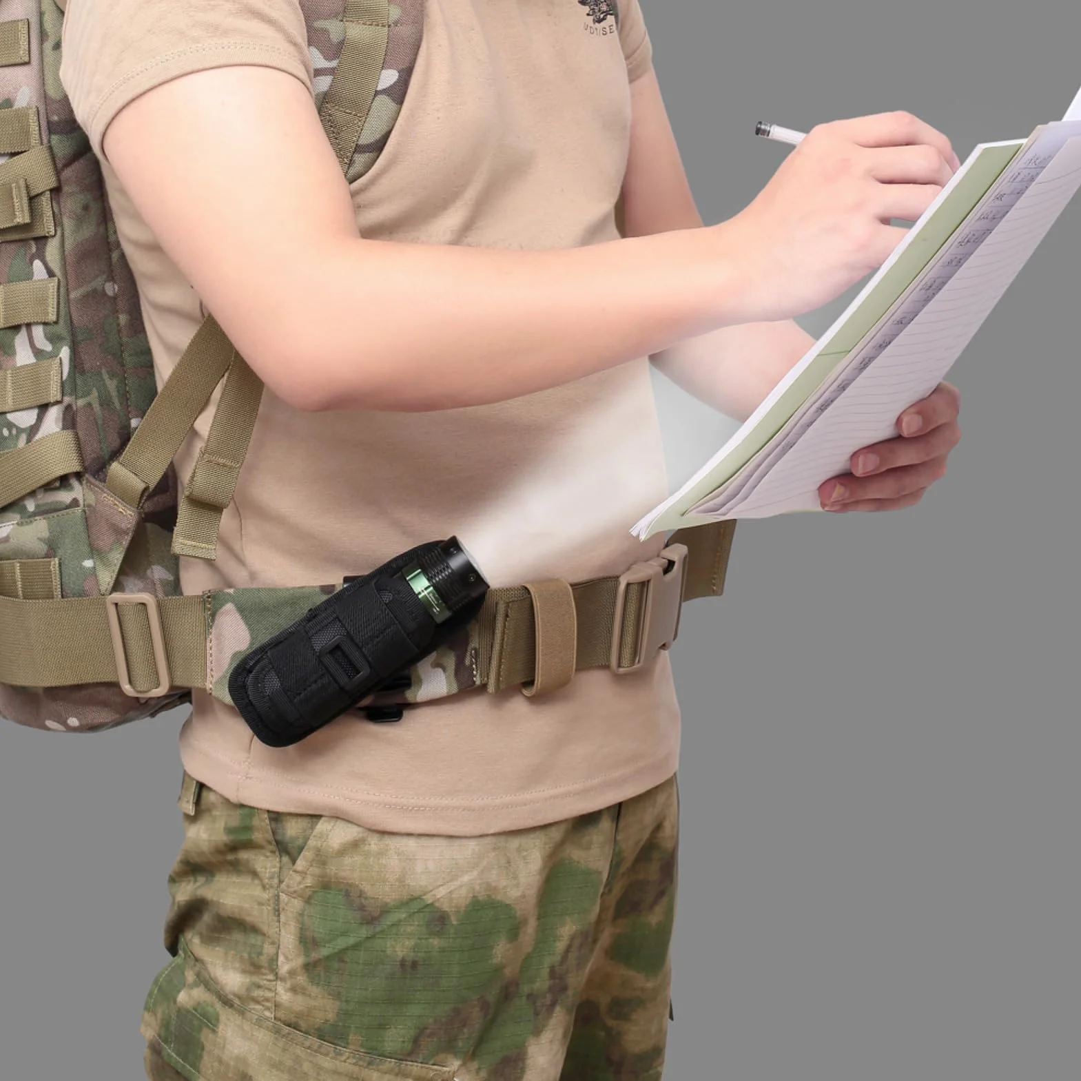 Azarxis Taktyczna kabura na latarkę, do użytku na świeżym powietrzu, polowania, kempingu, wędrówek