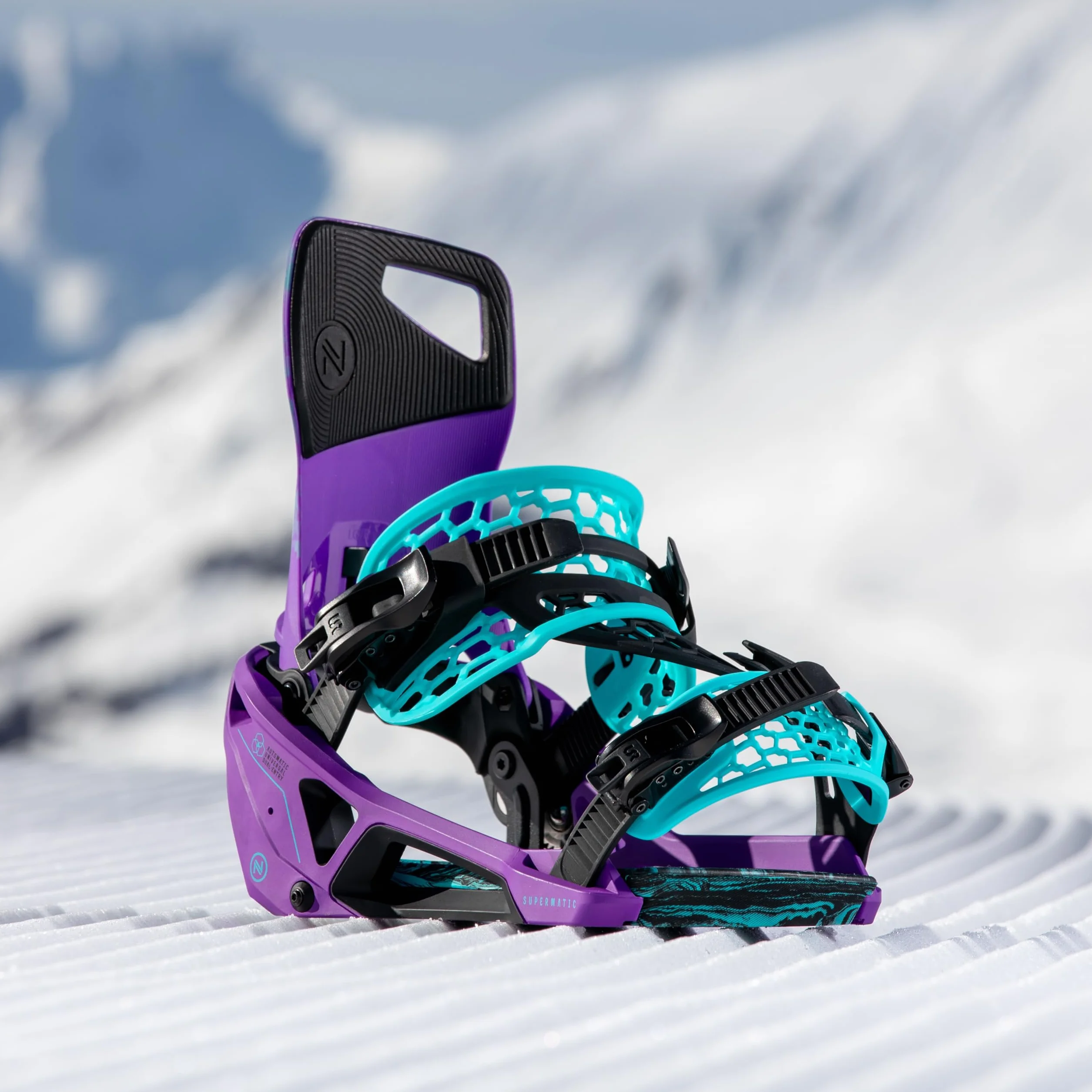 Nidecker Supermatic Snowboard – uniwersalne, podwójnie wtykane automatyczne wiązanie – wygodne i niezawodne jak klasyczne wiązanie z dwoma pasami – Joker Purple