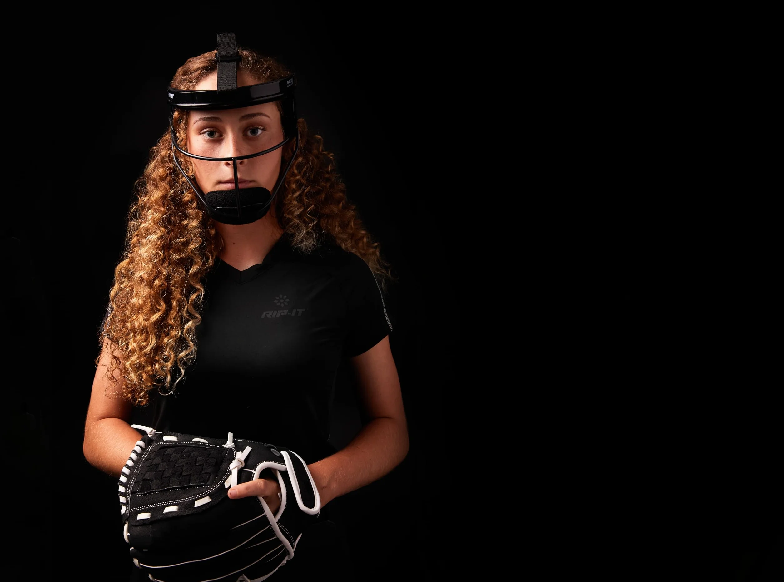 RIP-IT Defense Softball Fielder's Mask – lekkie, bezpieczne dopasowanie zapewnia maksymalną ochronę i komfort – nie utrudnia widoczności – przyjazna dla końskiego ogona
