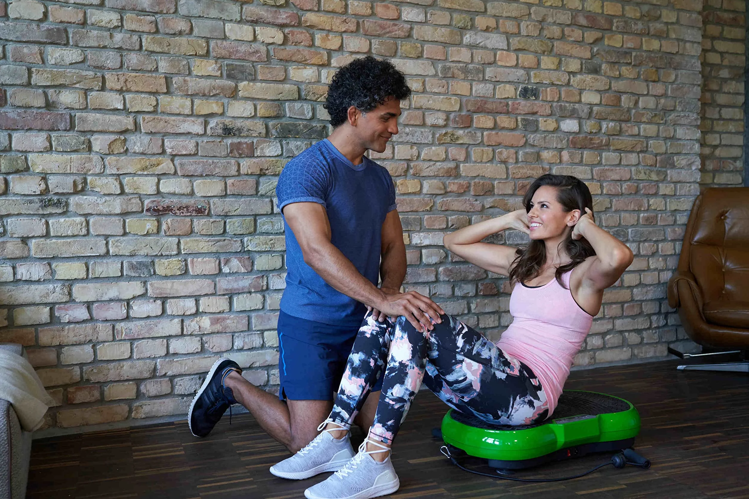 Orbisana Shape płyta wibracyjna 150 kg taśmy ekspanderowe DVD plan żywieniowy pilot