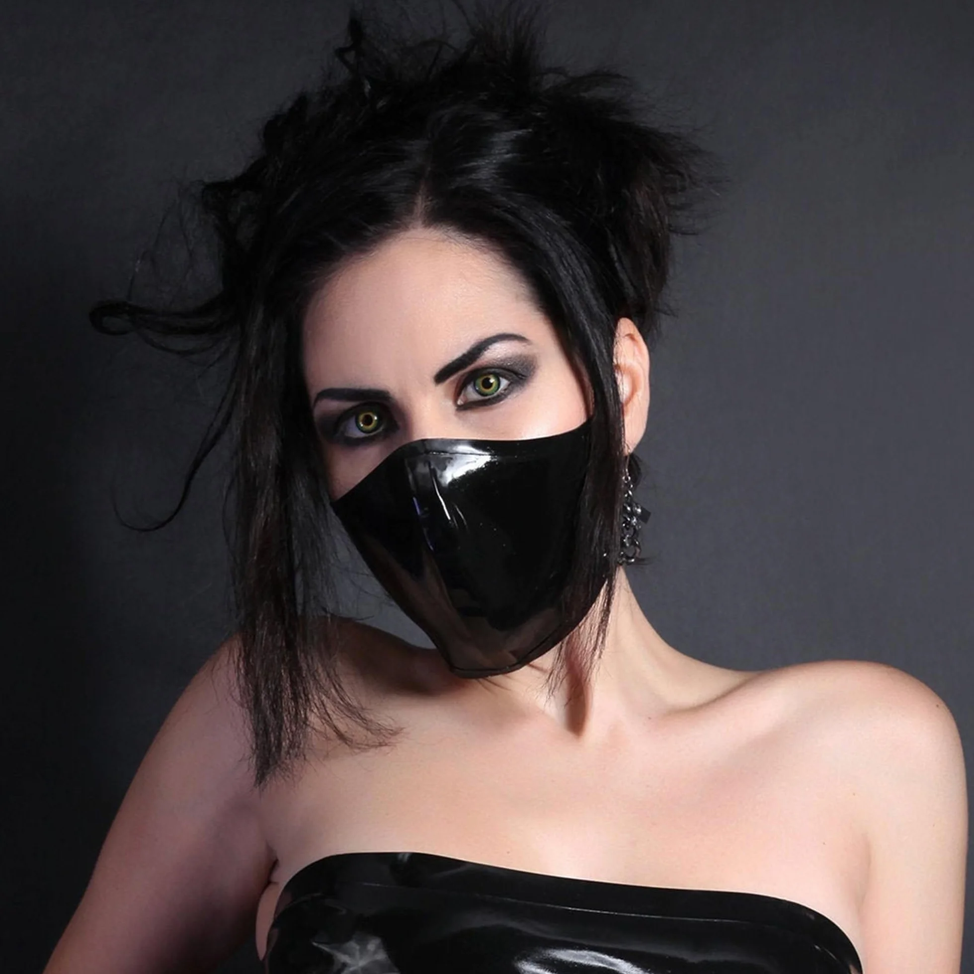 Regulowana, ręcznie wykonana lateksowa maska na twarz Black Fashion nadaje się do prania (1 szt.)