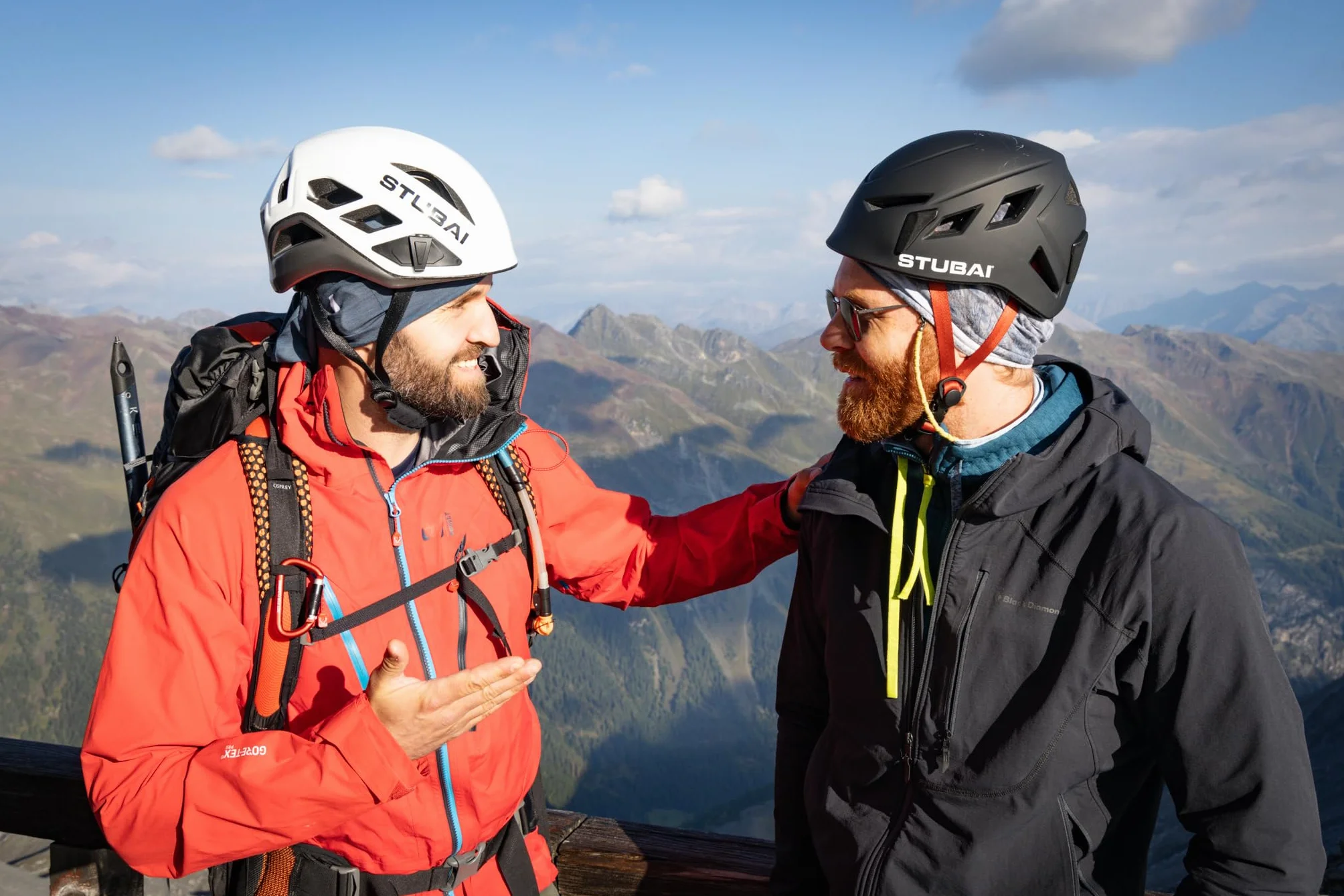 SUMMIT LIGHT Xi1 Klettersteig-Set, Sonderedition ohne Metallrastpunkt, inkl. 2x Summit Light Karabiner (1x Rot & 1x Schwarz)