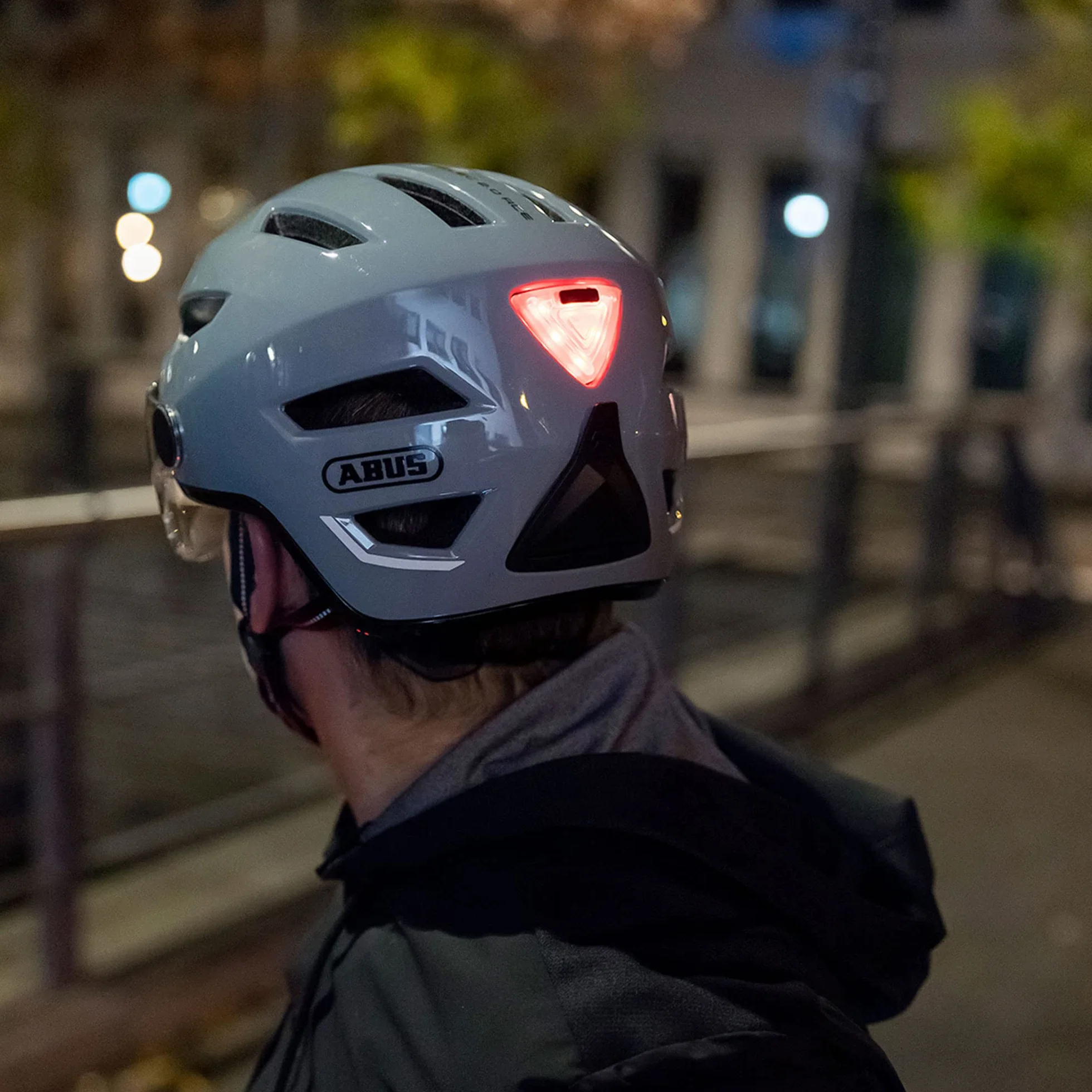 ABUS Pedelec 2.0 ACE Kask Miejski Rowerowy z Tylnym Światłem, Daszkiem, Osłoną Przeciwdeszczową, Ochroną Uszu