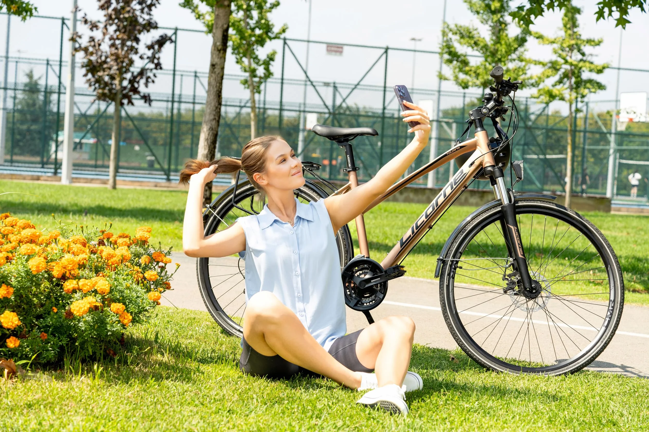 Licorne Bike Rower trekkingowy klasy premium, 28 cali, aluminiowe hamulce tarczowe, rower dla chłopców, dziewcząt, kobiet i mężczyzn, 21-biegowa przerzutka, rower górski