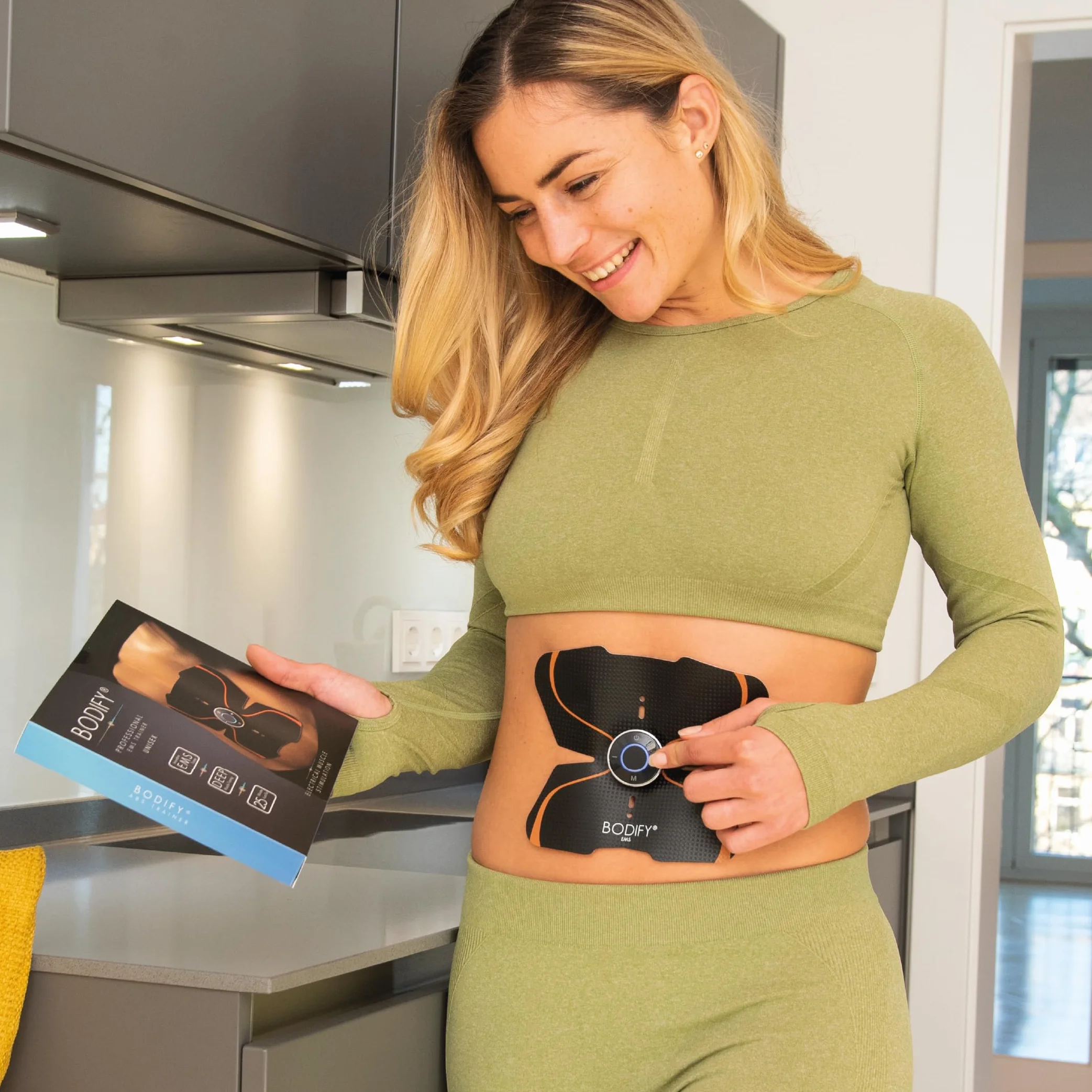 Bodify® EMS Abs Trainer – Aktywacja mięśni brzucha! – Aktywacja mięśni – Trening EMS – Trening mięśni brzucha – dla mężczyzn i kobiet ORYGINAŁ